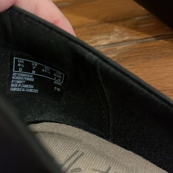 Clarks Linvale Crown Black Leather Pump Size 7. - Picture 6 of 9